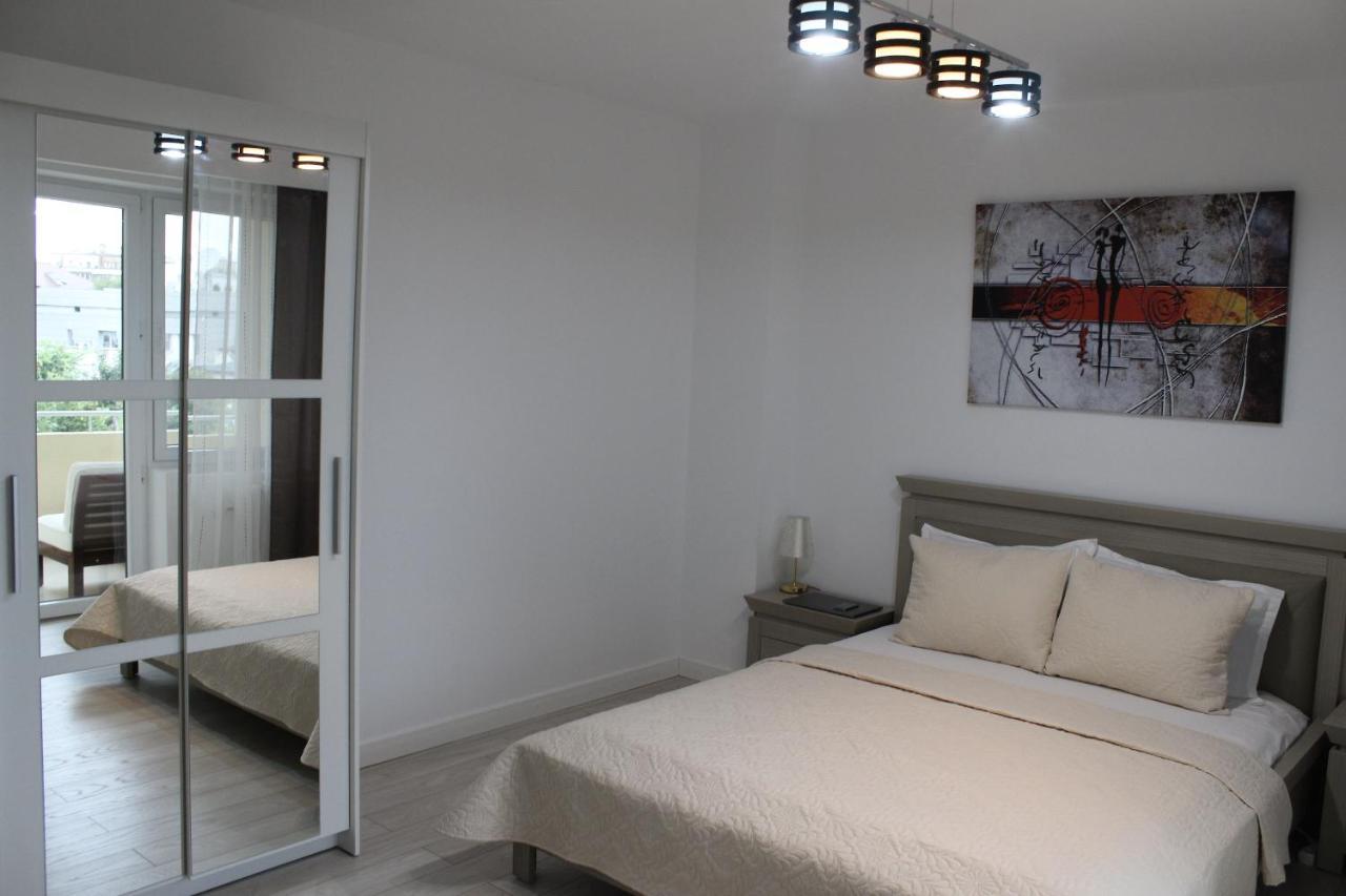 Luxury City Center Apartment - Romana Бухарест Экстерьер фото