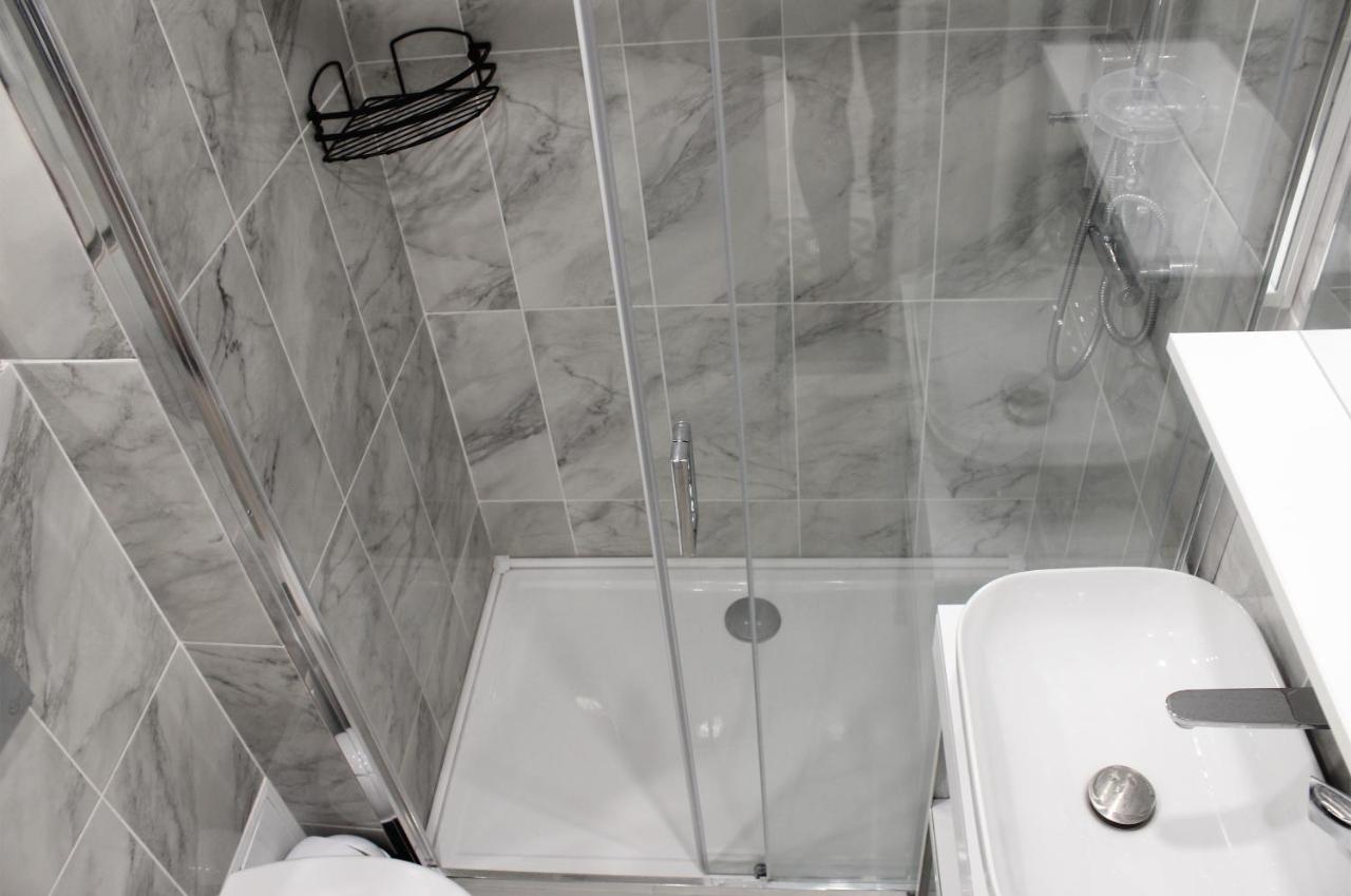 Luxury City Center Apartment - Romana Бухарест Экстерьер фото